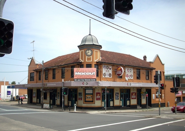 The Vic on the Park Hotel