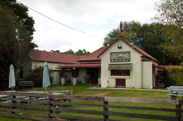 Gellibrand River Hotel